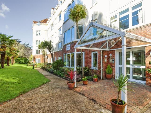 House for sale in West Cliff, Bournemouth