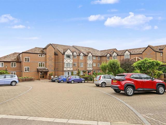 House for sale in St Albans, Five Acres