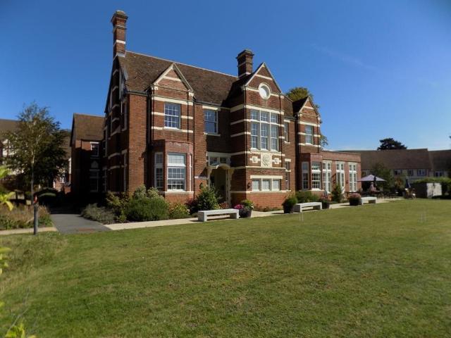 House for sale in Chipping Hill, Essex