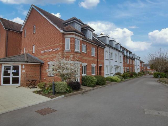 House for sale in Barton Stacey, Hampshire