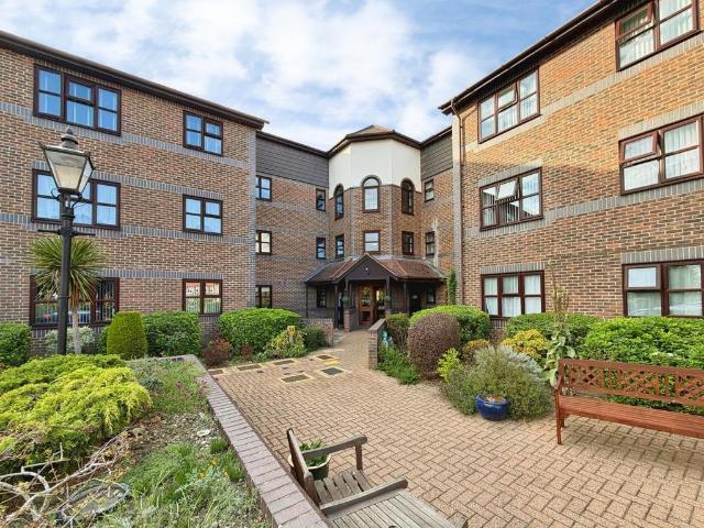 House for sale in London Borough of Bexley, Greater London