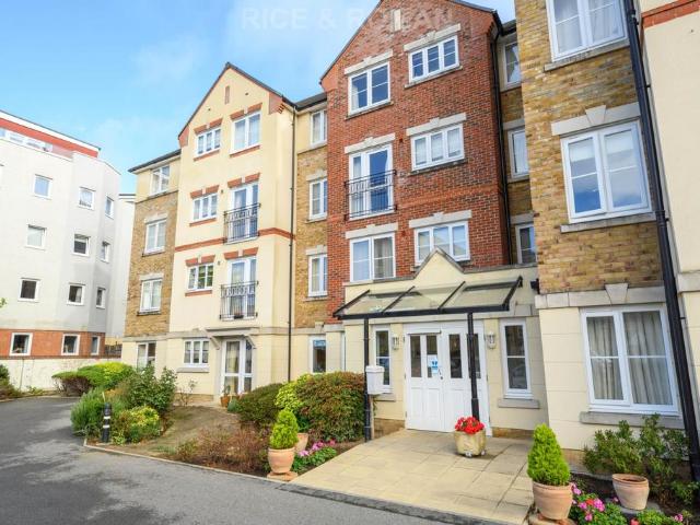 House for sale in Blackhills, Surrey