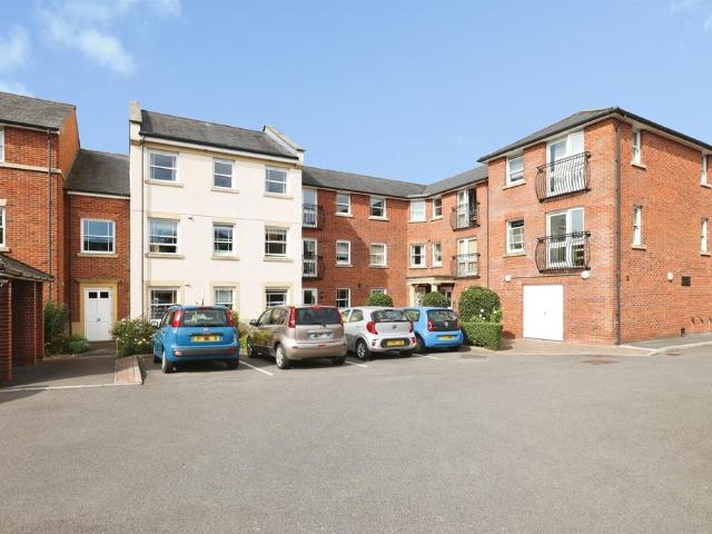 House for sale in Devizes, Wiltshire