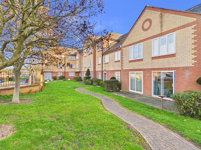 House for sale in Hythe, Fordham Heath