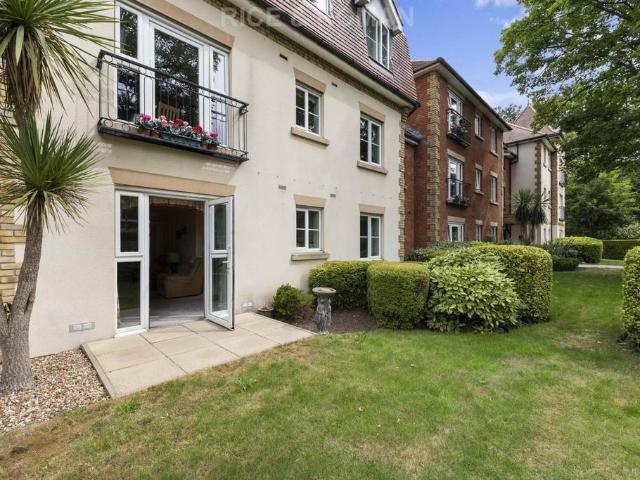 House for sale in Row Town, Surrey