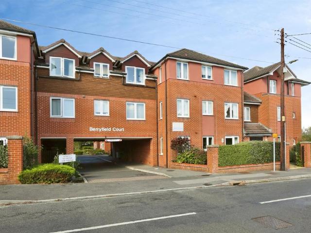 House for sale in Netley Hill, Eastleigh