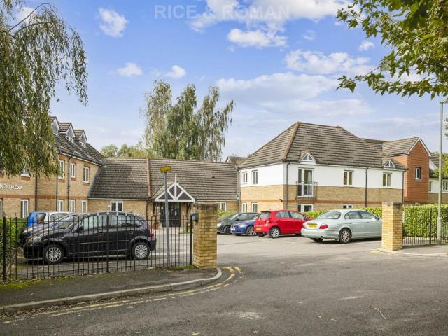 House for sale in Lower Halliford, Surrey