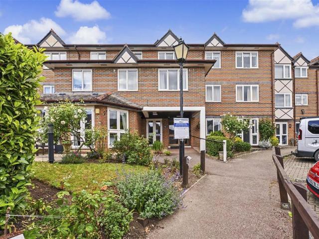 House for sale in St Albans, Five Acres