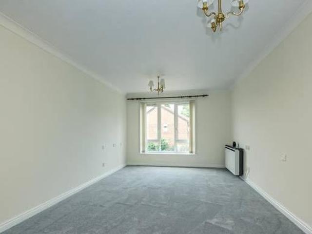 House for rent in Surrey, England