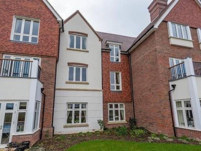 House for sale in Froggatt, East Midlands