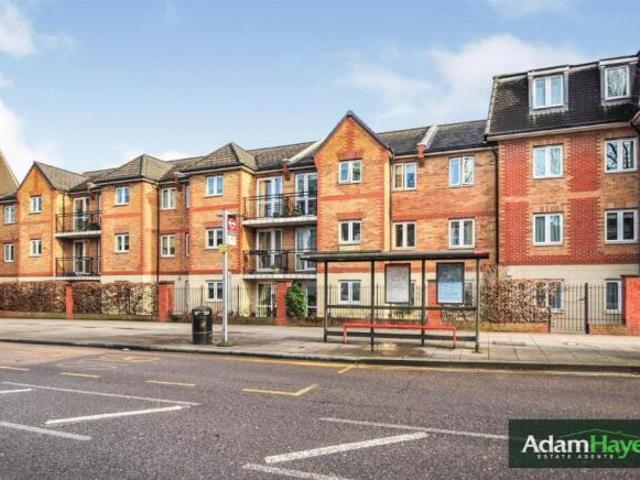 House for sale in East Finchley, Greater London