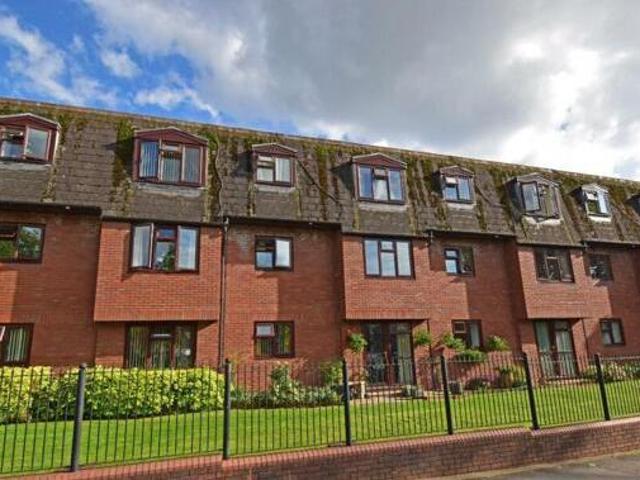 House for sale in Bromsgrove, Worcestershire
