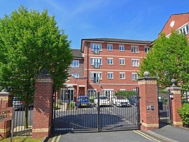 House for sale in Bromsgrove, Worcestershire