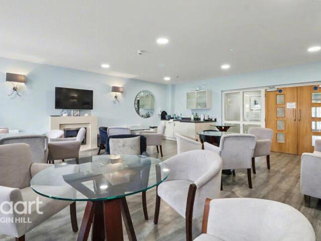 House for sale in Biggin Hill, Greater London