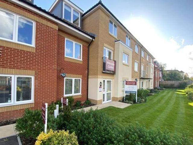 House for sale in Farnborough, Rushmoor