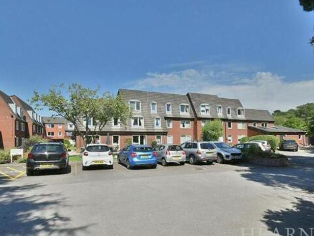 House for sale in Tricketts Cross, Ferndown