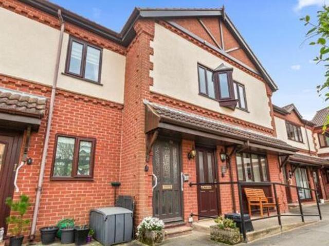 House for sale in Grimsby, North East Lincolnshire