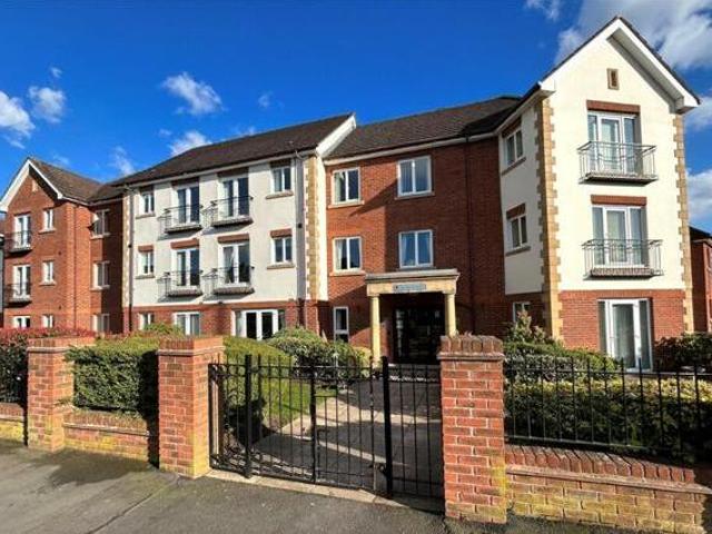 House for sale in Halesowen, West Midlands