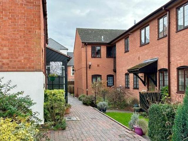 House for sale in Alderminster, Warwickshire