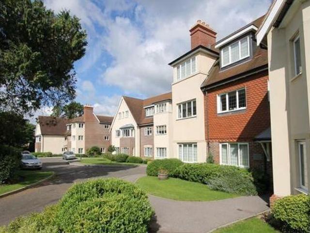 House for sale in Pachesham Park, Surrey