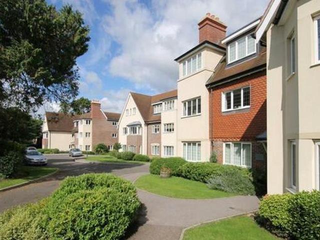 House for sale in Pachesham Park, Surrey