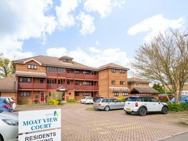 House for sale in Bushey