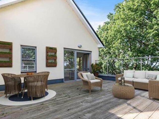 House for sale in Surrey