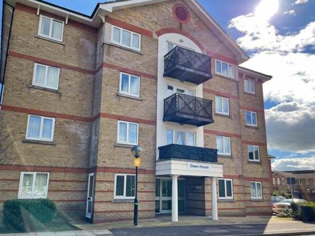 House for sale in Spring Vale, Hampshire