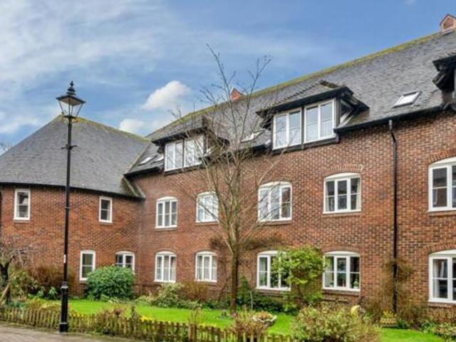 House for sale in Littlecote, West Sussex