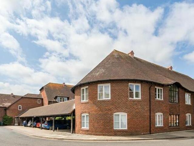 House for sale in Littlecote, West Sussex