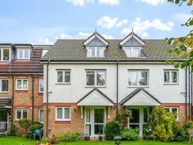 House for sale in Lower Halliford, Surrey