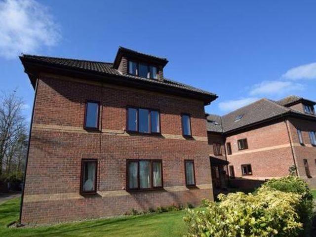 House for sale in Alton, East Hampshire