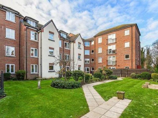 House for sale in Littlecote, West Sussex