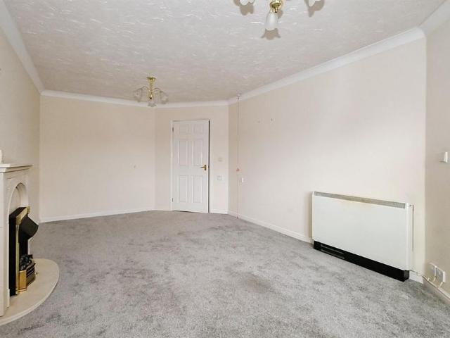 House for rent in Cliff Hill, Green Close