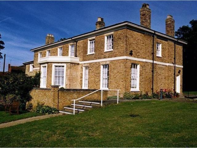 House for rent in Alton Barnes, Essex