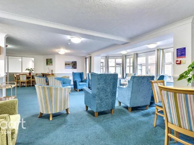 House for rent in London Borough of Sutton, Greater London