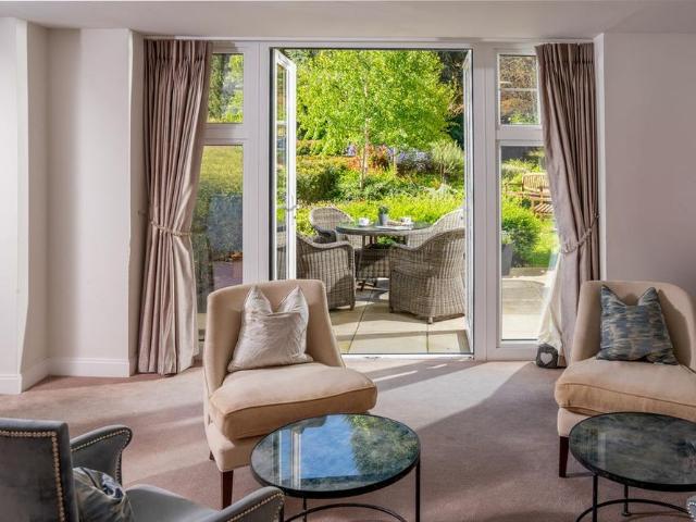 House for rent in Chalfont St. Peter, Denham