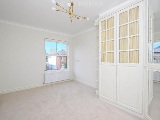 House for rent in Blackhills, Surrey