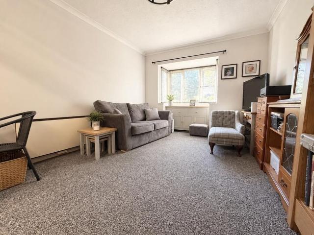 House for rent in Little Welbourne, Arun
