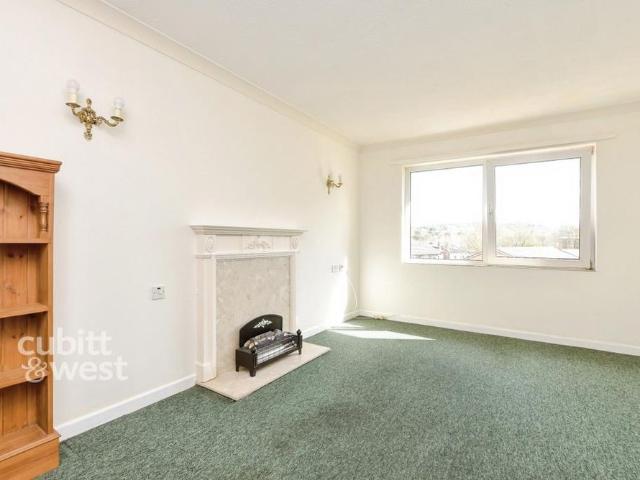 House for rent in Red Hill, Surrey