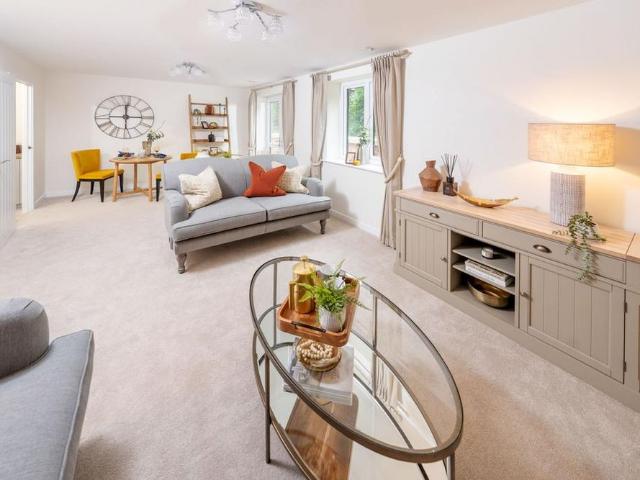 House for rent in Kitt's Moss, Bramhall