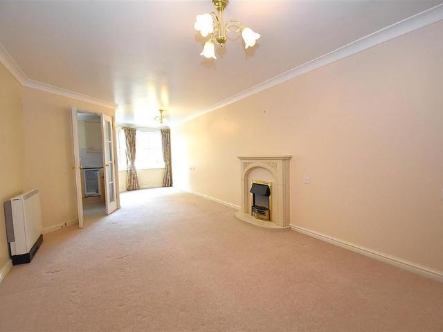 House for rent in Stroud Green, Rochford