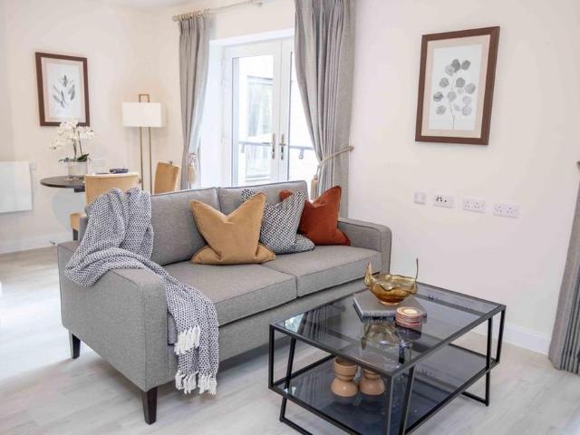 House for rent in Jubilee Industrial Centre, King's Walden