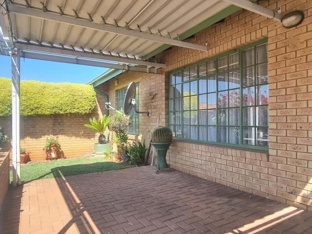 Property for rent in Waterkloof, Gauteng