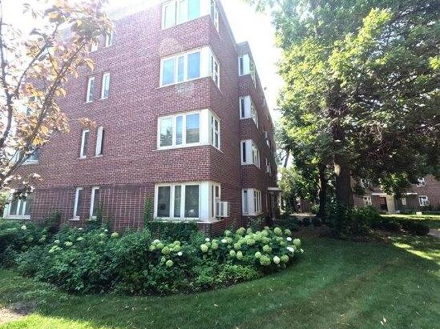 Condo for sale in Oak Park, Illinois