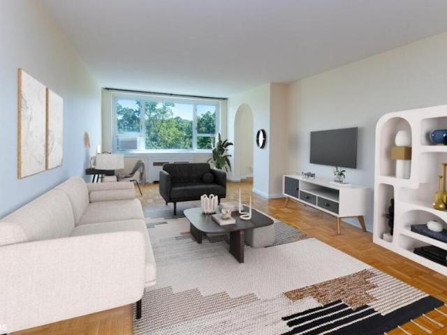 Apartment for sale in The Bronx, Arverne