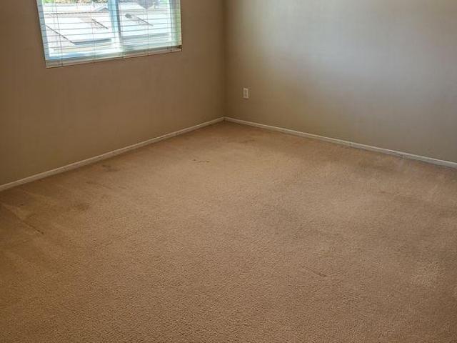 Room for rent in Northside, Riverside