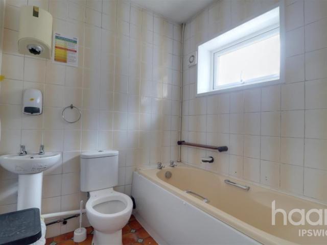 Room for rent in Priory Heath, Key Street