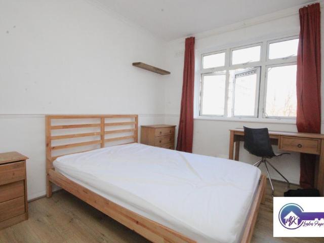 Room for rent in Canary Wharf, Greater London