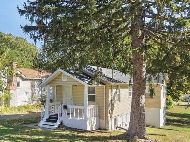 House for sale in Saint John, Missouri